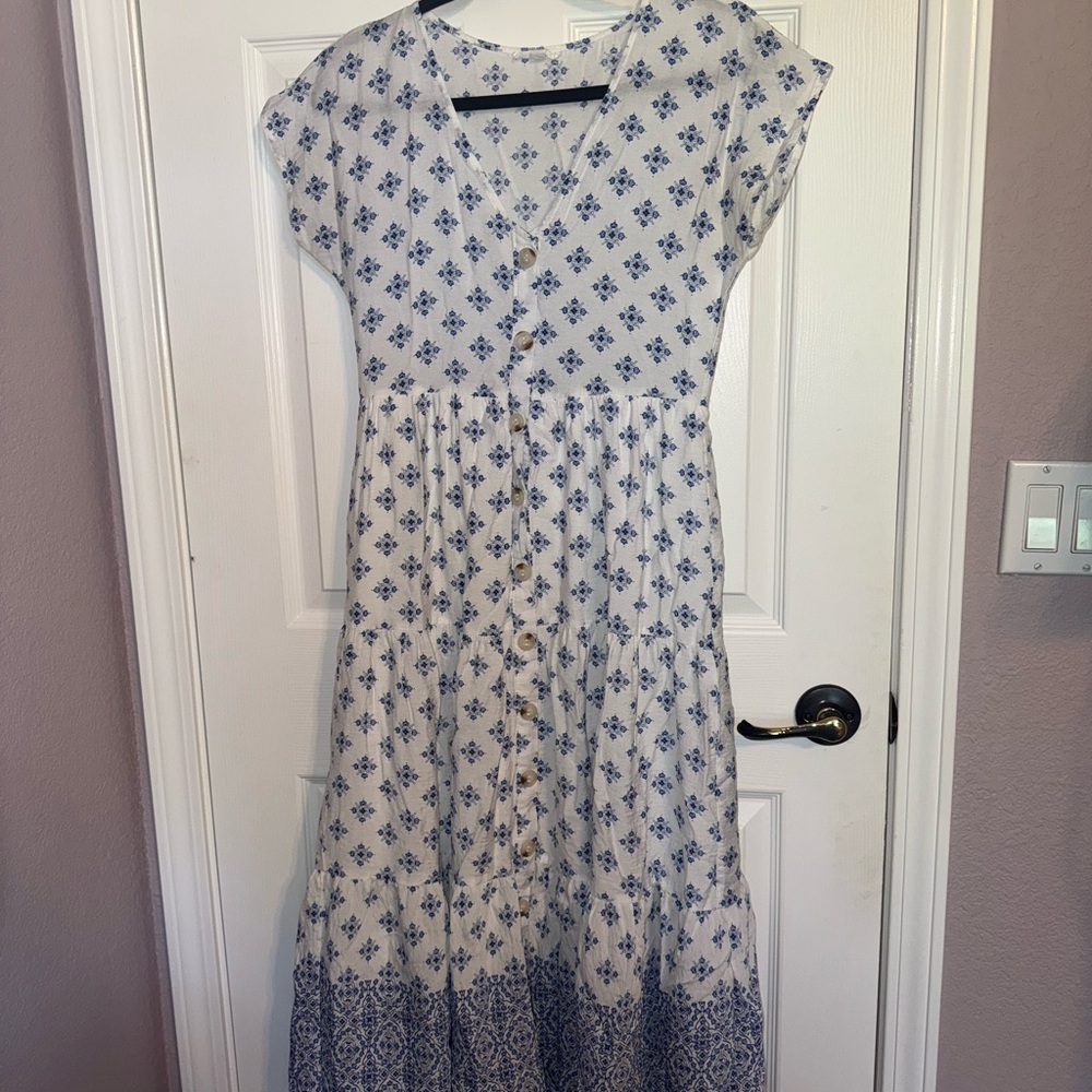 Blu Pepper Blue and White Casual Sundress with V-Neck and Dolman Cap Sleeves